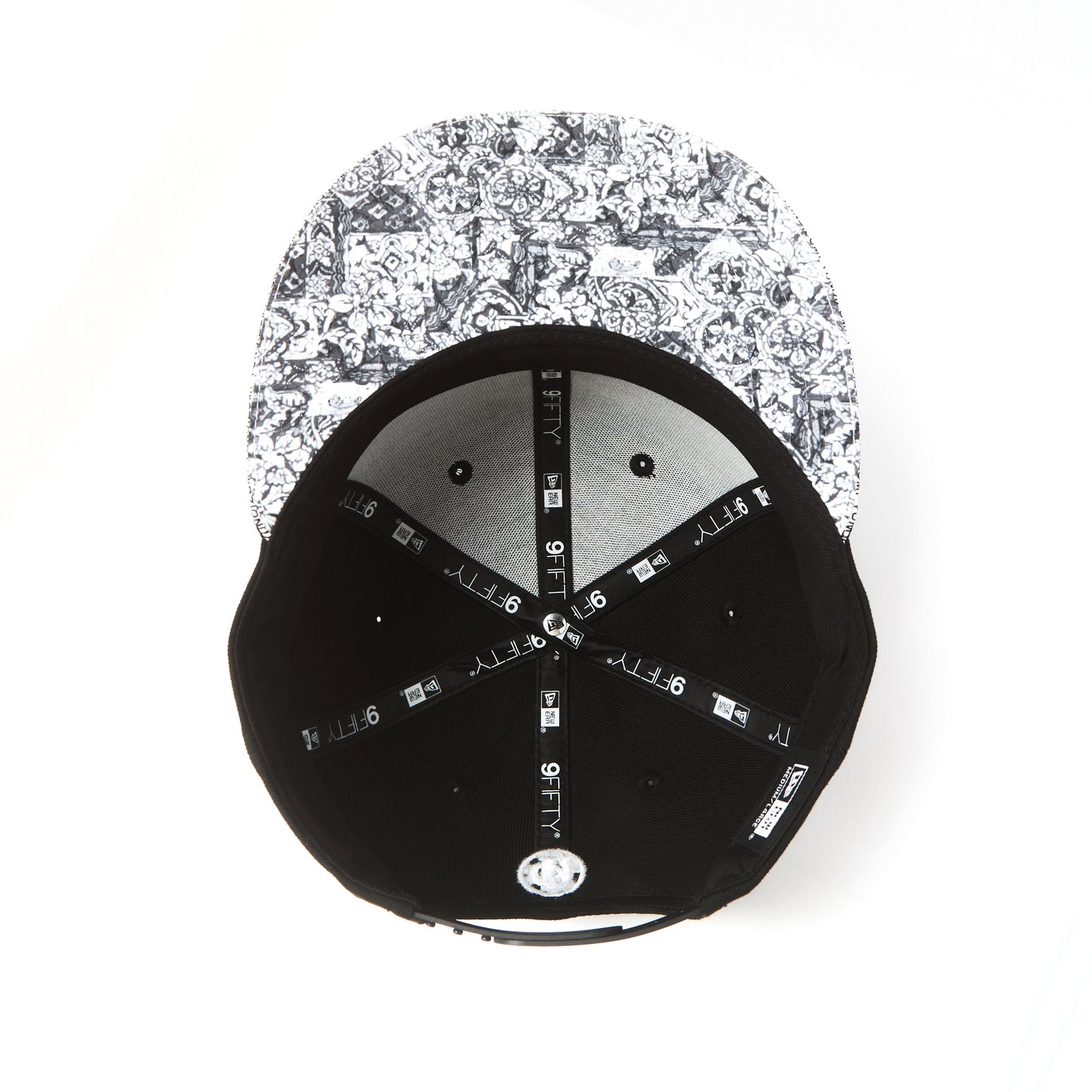 湯乃泉 草加健康センター Type B 9FIFTY™ 「NEW ERA® 37YUNOIZUMI 」Special Edition＋WEB限定記念ステッカー付き